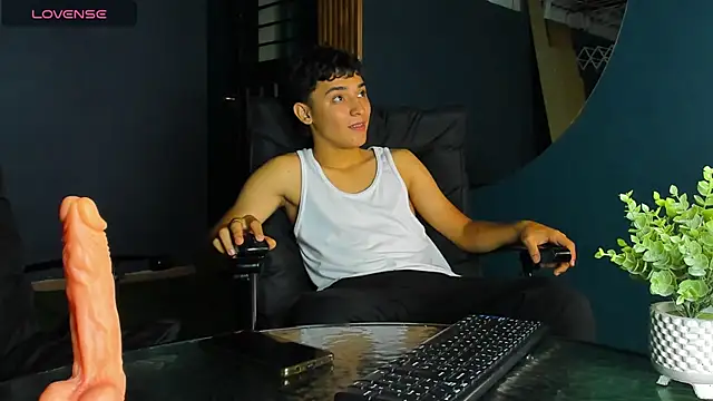 Austin Cardieff online show from 02.24.25