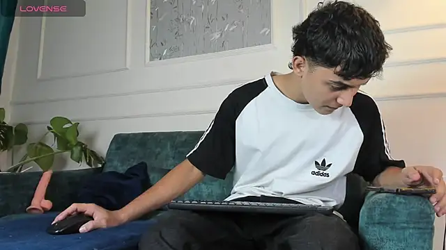 Austin Cardieff online show from 03.20.25