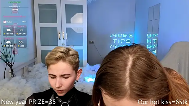 Snapshot of velvetvalkyries chatting on 01.02.25 velvetvalkyries online show from 01.02.25