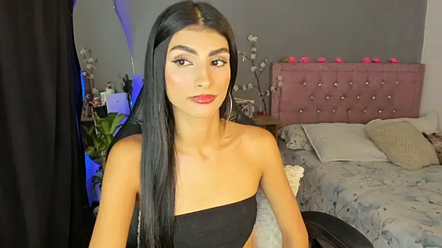 April Scarlett online show from 02.08.25