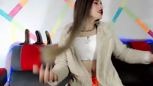 Snapshot of TatiGil chatting on 01.12.25 TatiGil online show from 01.12.25