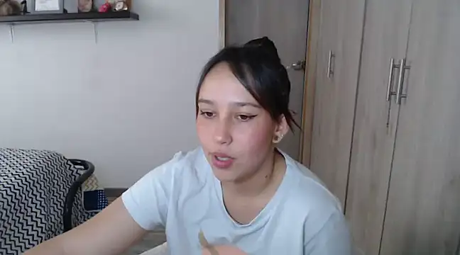 Skarlet Adams28 online show from 12.06.24