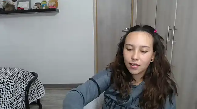 Skarlet Adams28 online show from 01.11.25