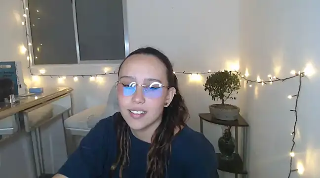 Skarlet Adams28 online show from 01.30.25