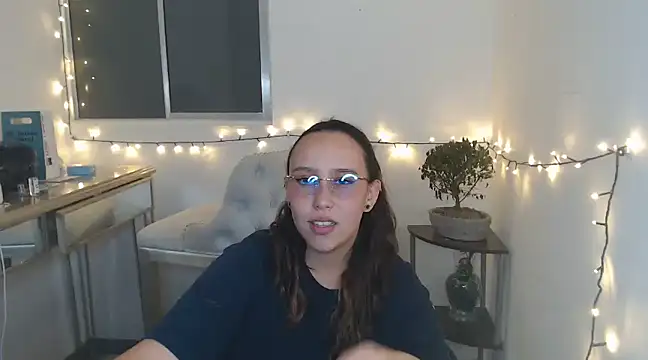 Skarlet Adams28 online show from 01.30.25