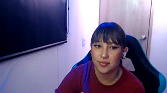 Skarlet Adams28 online show from 06.06.26