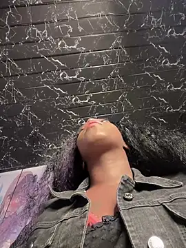 Thyana LS online show from 02.13.25