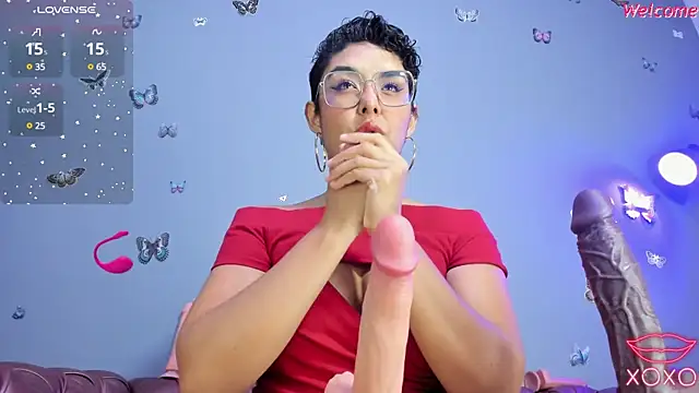 Kaira mosse online show from 03.06.25