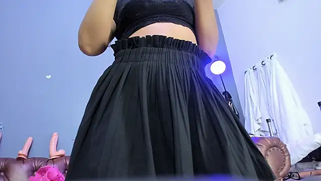 Kaira mosse online show from 09.10.25