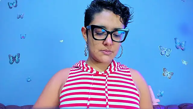 Kaira mosse online show from 09.19.25