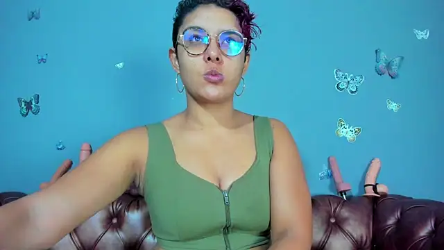 Kaira mosse online show from 07.12.26