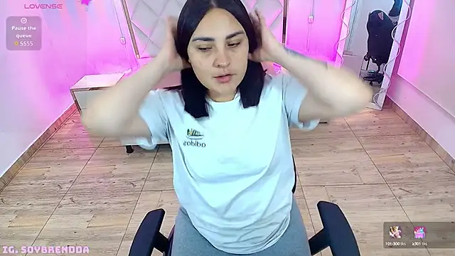 Brendda tay online show from 09.15.25