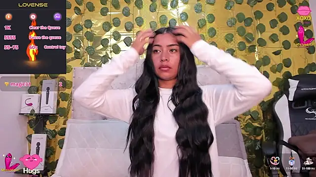 Snapshot of cristalconnorr chatting on 02.14.25 cristalconnorr online show from 02.14.25