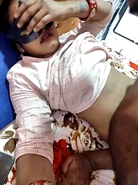 Snapshot of Shivani_Mumbai85 chatting on 02.04.25 Shivani Mumbai85 online show from 02.04.25