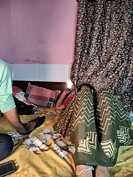 Snapshot of Shivani_Mumbai85 chatting on 10.18.25 Shivani Mumbai85 online show from 10.18.25