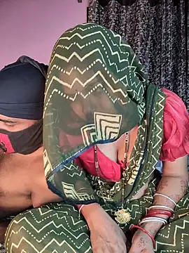 Snapshot of Shivani_Mumbai85 chatting on 10.29.25 Shivani Mumbai85 online show from 10.29.25