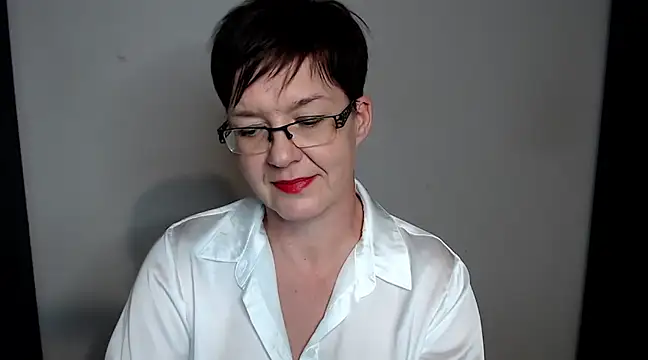 Snapshot of Sofie69Velvet chatting on 12.02.24 Sofie69Velvet online show from 12.02.24