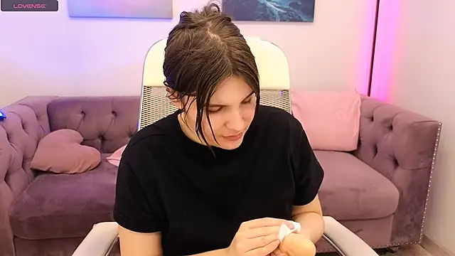 Ruyjin Choi online show from 03.01.25