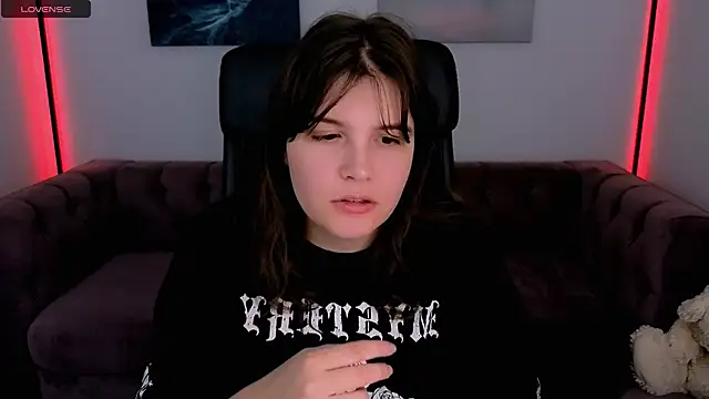 Ruyjin Choi online show from 10.19.25