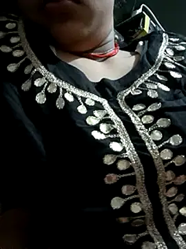 Avantika19 online show from 01.14.25