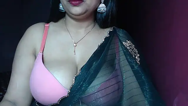 Snapshot of _Kamakshi chatting on 01.04.25 Kamakshi online show from 01.04.25