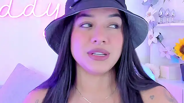 MaddyParisi online show from 01.19.25