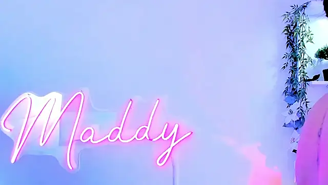 MaddyParisi online show from 02.05.25