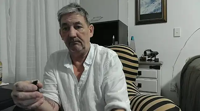 ChunkyMonkey007 online show from 01.25.25