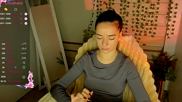 Bella XO online show from 09.19.25