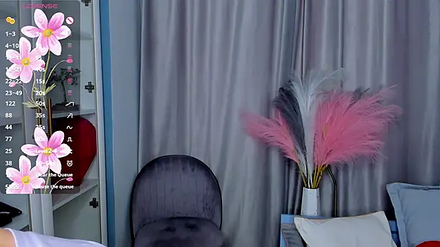 OdetteHarwick online show from 09.27.25