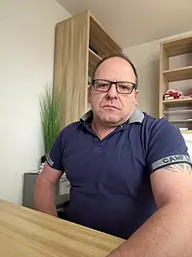 coupleLatinaLovers online show from 02.07.25