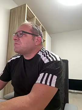 coupleLatinaLovers online show from 10.08.25