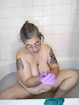 GraceHenderson online show from 01.15.25