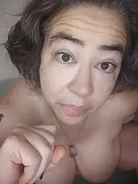 GraceHenderson online show from 03.02.25