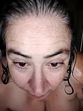 GraceHenderson online show from 10.04.25