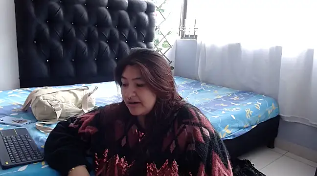  69HONRY online show from 02.08.25