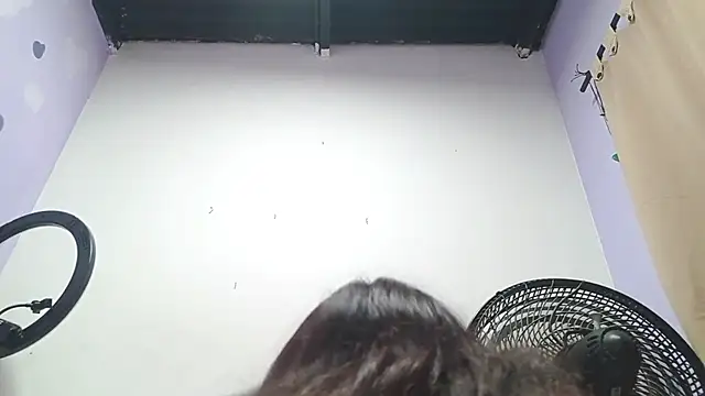 PetiteIvoryQueen19 online show from 01.19.25