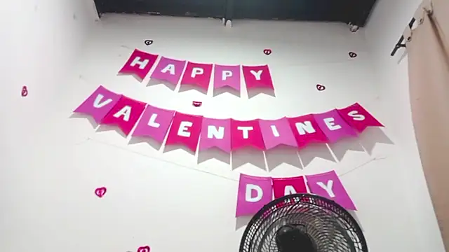 PetiteIvoryQueen19 online show from 02.26.25