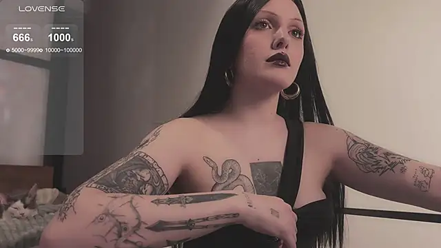 Snapshot of vinylstore chatting on 01.17.25 vinylstore online show from 01.17.25