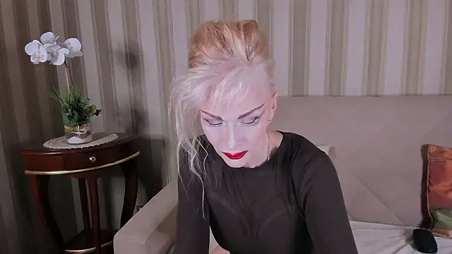 Rita Farel online show from 03.11.26