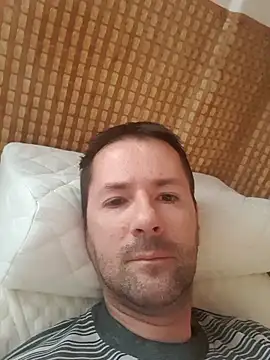 riskybusiness9090 online show from 11.02.25