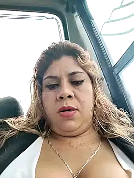 Snapshot of Laura-Hernandez chatting on 12.13.24 Laura-Hernandez online show from 12.13.24