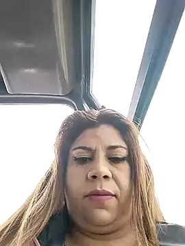 Snapshot of Laura-Hernandez chatting on 01.02.25 Laura-Hernandez online show from 01.02.25