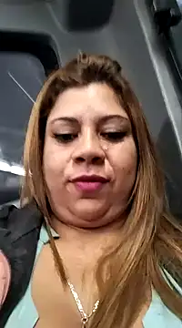 Snapshot of Laura-Hernandez chatting on 01.23.25 Laura-Hernandez online show from 01.23.25