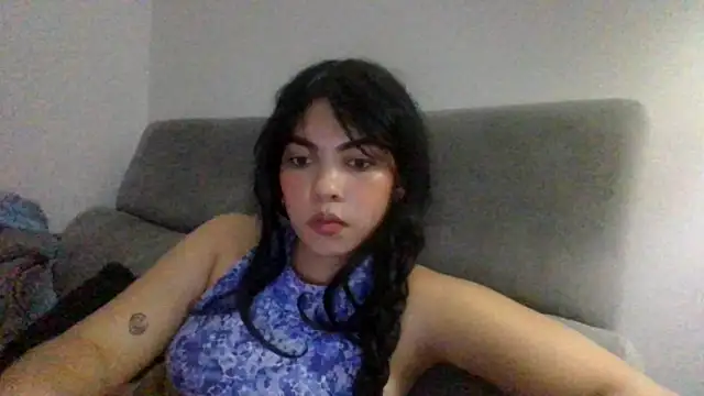 Snapshot of Kiri_Cutee chatting on 01.03.25 Kiri Cutee online show from 01.03.25