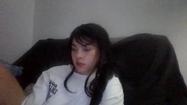 Snapshot of Kiri_Cutee chatting on 01.13.25 Kiri Cutee online show from 01.13.25