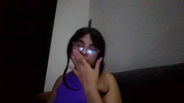 Snapshot of Kiri_Cutee chatting on 01.31.25 Kiri Cutee online show from 01.31.25