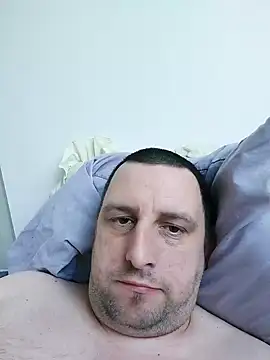 HE-M123 online show from 09.30.25