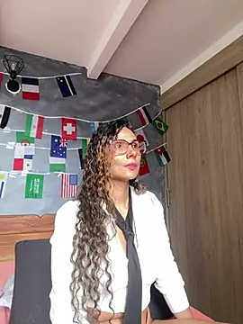 MafeeRoss online show from 07.09.26