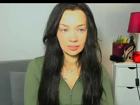 Snapshot of OliviaFantasy chatting on 02.12.26 OliviaFantasy online show from 02.12.26